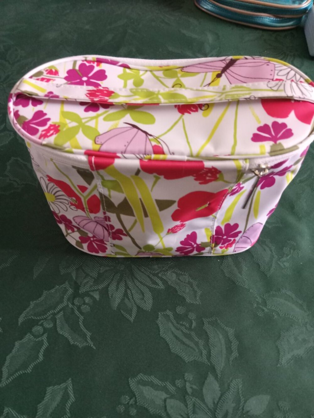 Clinique floral cosmetic travel/ train case like new